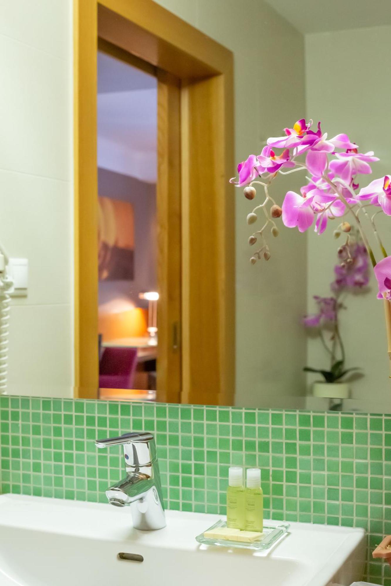 טרנבה Impiq Hotel חדר תמונה